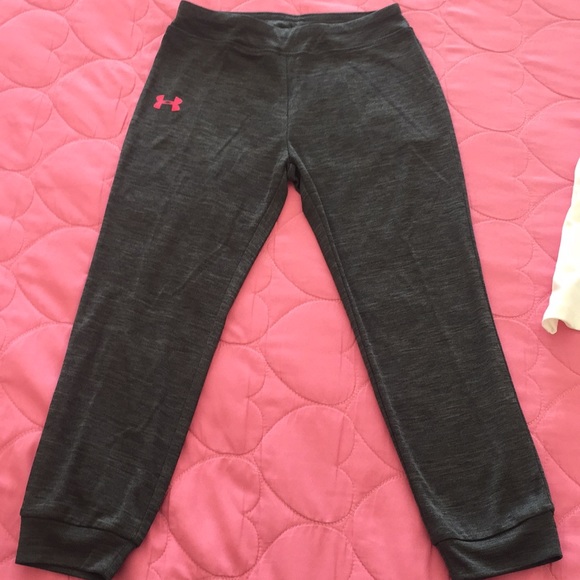 Under Armour Girls (4T) Outfit - Picture 3 of 6